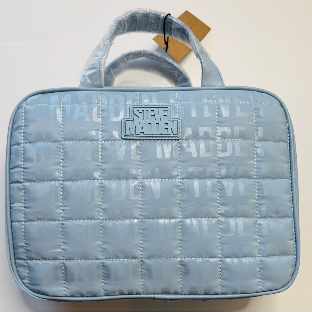Steve Madden Sky Blue Nylon Quilted Weekender Cosmetic Bag NWT - Picture 4 of 14
